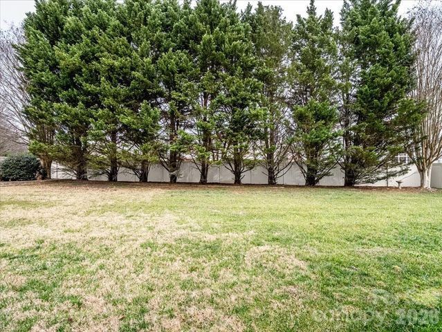 879 Pinkney Place, Stanley, NC 28164