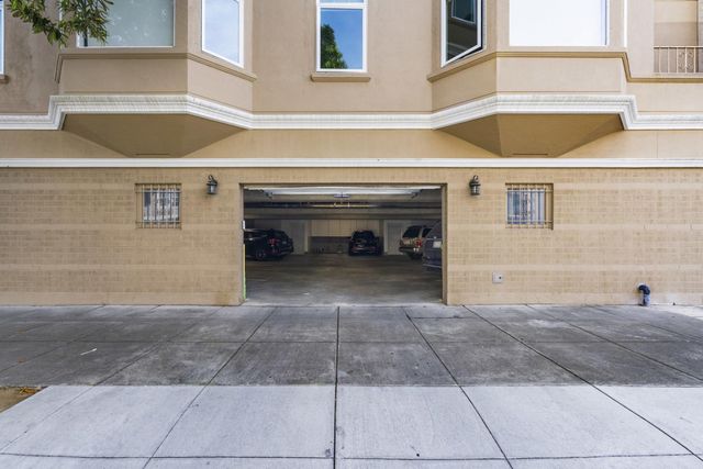 1921 Jefferson Street 205, San Francisco, CA 94123