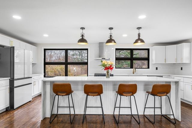 195 Barney, Rehoboth, MA 02769