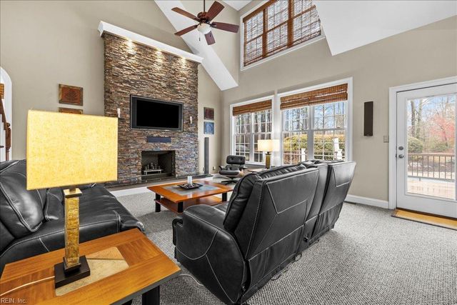 19655 Battery Park RD, Smithfield, VA 23430