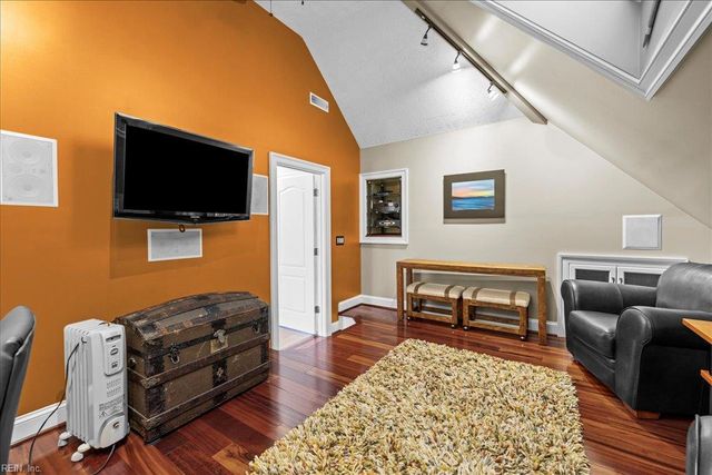 19655 Battery Park RD, Smithfield, VA 23430