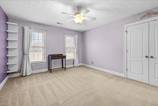 19655 Battery Park RD, Smithfield, VA 23430