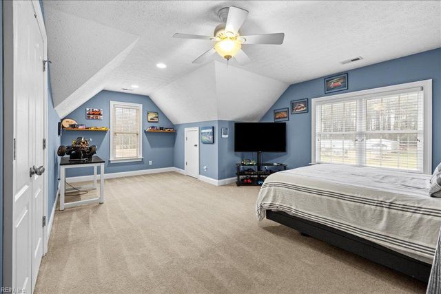 19655 Battery Park RD, Smithfield, VA 23430