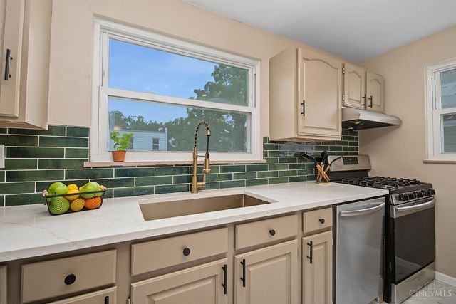 2479 Hudson Avenue, Norwood, OH 45212