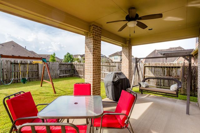 4622 Regal Shadow Lane, Sugar Land, TX 77479