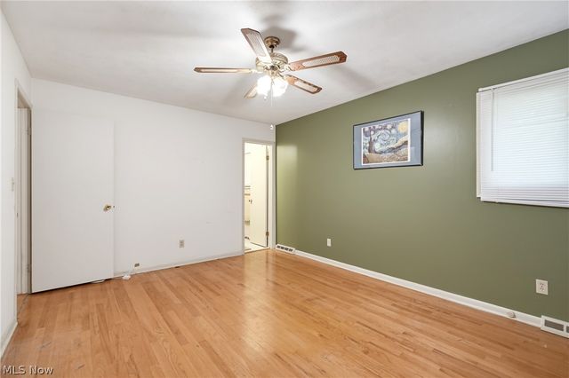 1780 E Parkhaven Drive, Seven Hills, OH 44131
