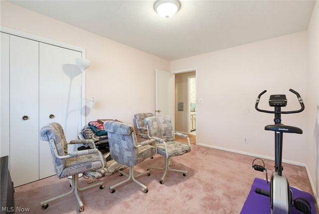 1780 E Parkhaven Drive, Seven Hills, OH 44131