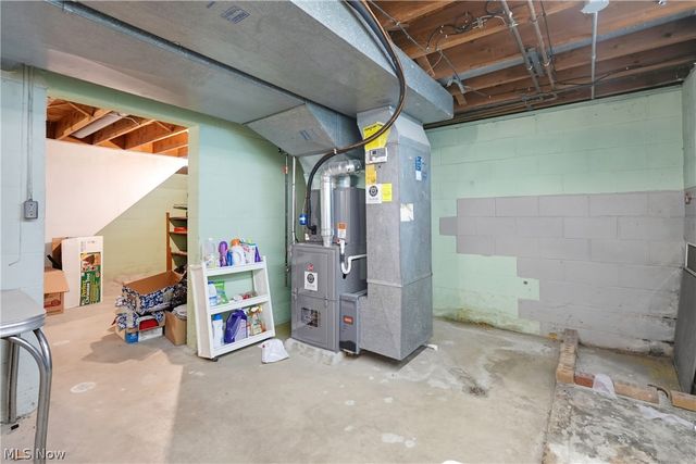 1780 E Parkhaven Drive, Seven Hills, OH 44131