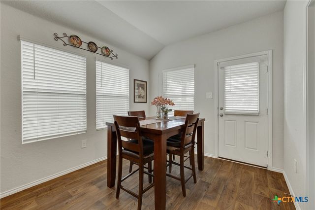 809 Nodding Nixie, Seguin, TX 78155