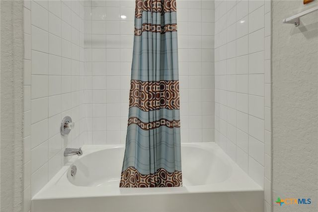 809 Nodding Nixie, Seguin, TX 78155