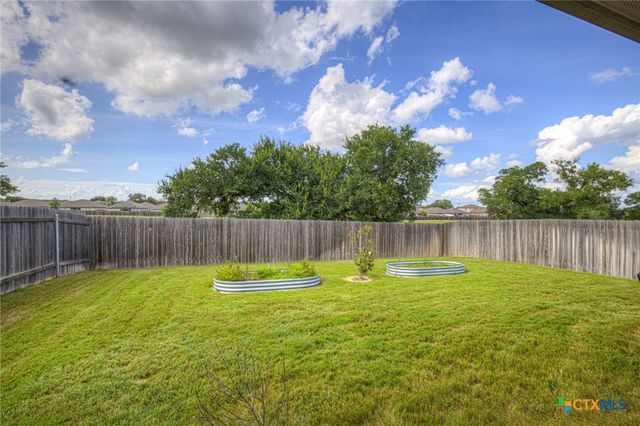 809 Nodding Nixie, Seguin, TX 78155