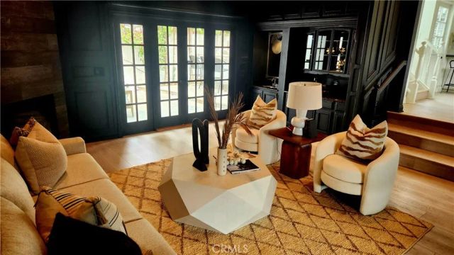 501 Aliso Ave., Newport Beach, CA 92663