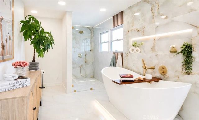 501 Aliso Ave., Newport Beach, CA 92663