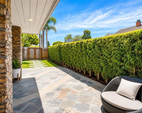 501 Aliso Ave., Newport Beach, CA 92663