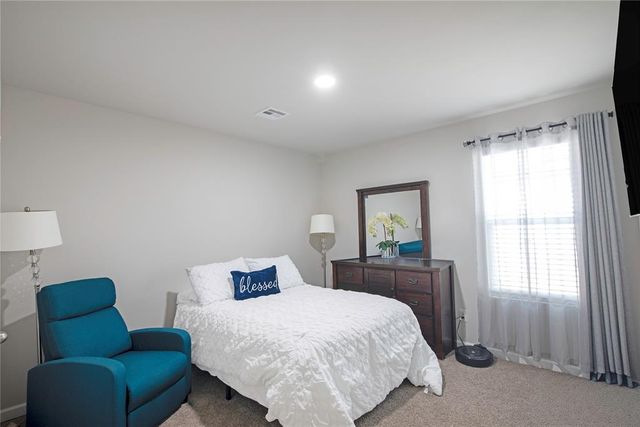 10204 NW 28th Street, Yukon, OK 73099
