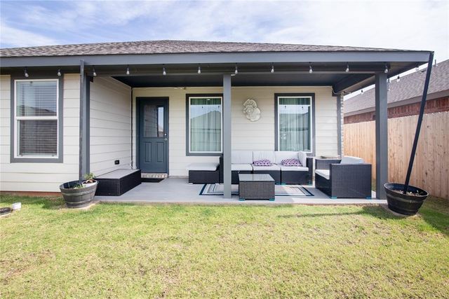 10204 NW 28th Street, Yukon, OK 73099