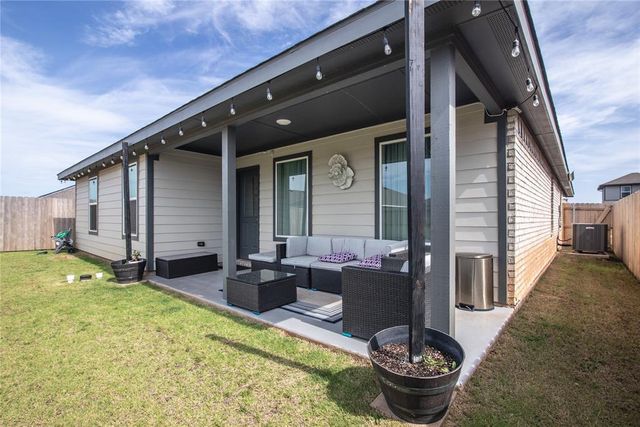 10204 NW 28th Street, Yukon, OK 73099