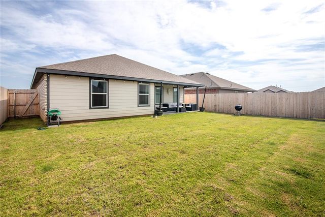 10204 NW 28th Street, Yukon, OK 73099