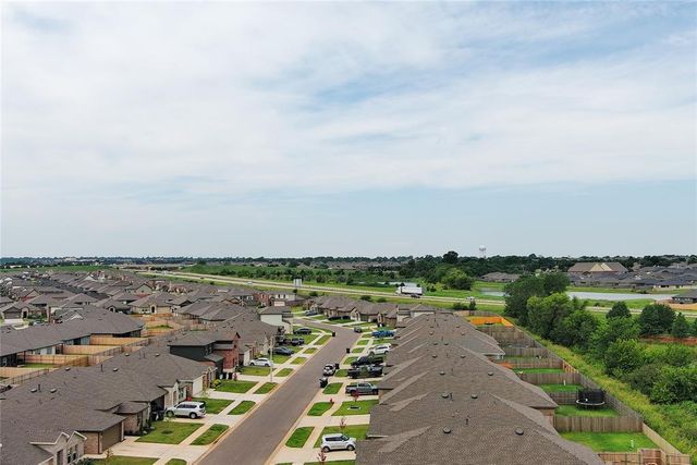 10204 NW 28th Street, Yukon, OK 73099