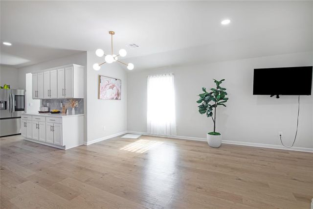 10204 NW 28th Street, Yukon, OK 73099
