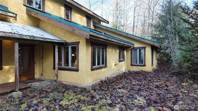 46824 Everett Lake Rd, Concrete, WA 98237