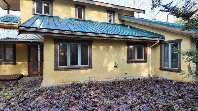 46824 Everett Lake Rd, Concrete, WA 98237