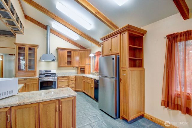 46824 Everett Lake Rd, Concrete, WA 98237