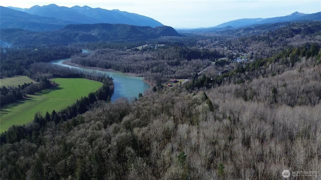 46824 Everett Lake Rd, Concrete, WA 98237