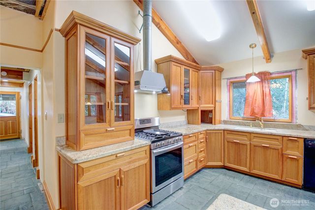 46824 Everett Lake Rd, Concrete, WA 98237