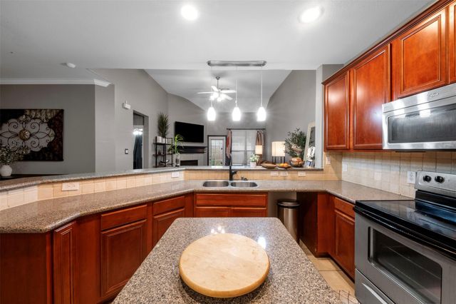 10534 Willow Park View, Houston, TX 77070