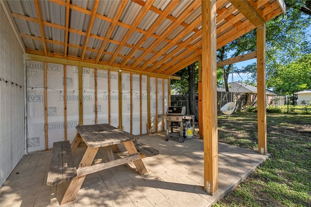 2816 S 3rd Street, Waco, TX 76706
