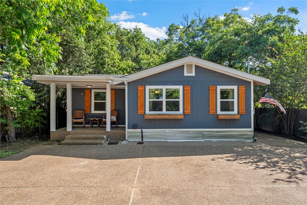2816 S 3rd Street, Waco, TX 76706