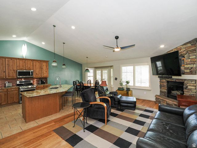 9324 S WISTERIA WAY, West Jordan, UT 84081