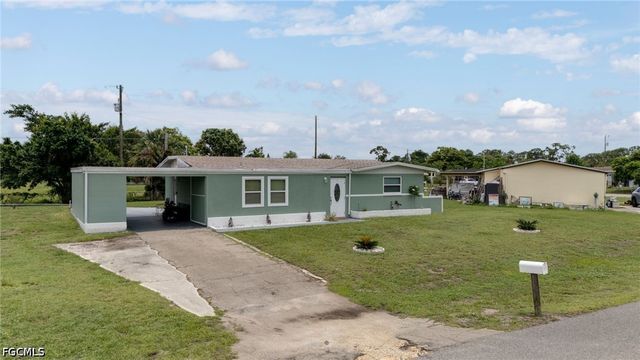 102 Oleander RD, Lehigh Acres, FL 33936