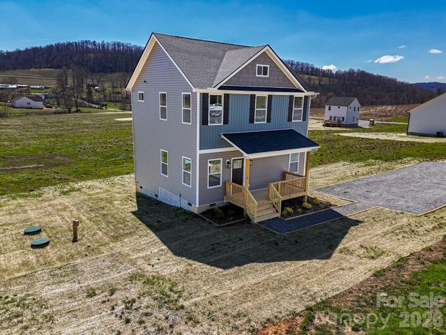 497 Waters Road, Hendersonville, NC 28792