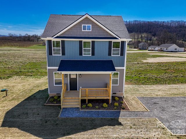 497 Waters Road, Hendersonville, NC 28792