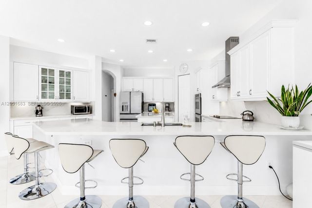 4918 SW 195th Ter, Miramar, FL 33029