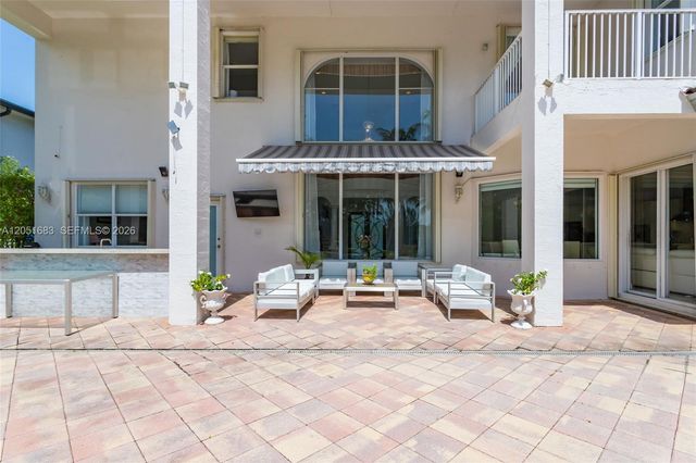 4918 SW 195th Ter, Miramar, FL 33029