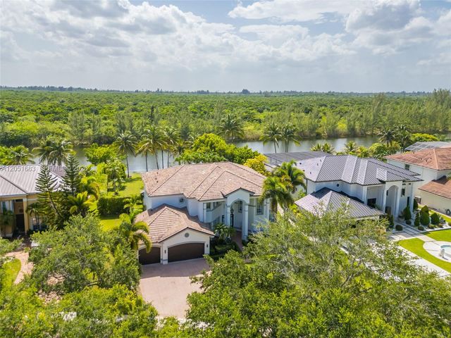 4918 SW 195th Ter, Miramar, FL 33029