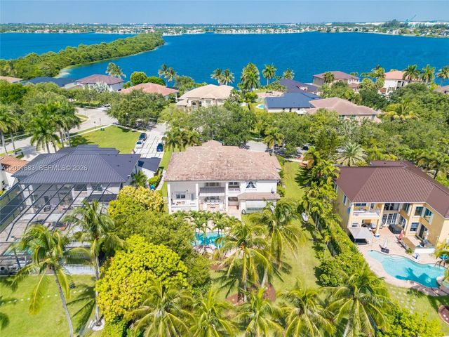 4918 SW 195th Ter, Miramar, FL 33029