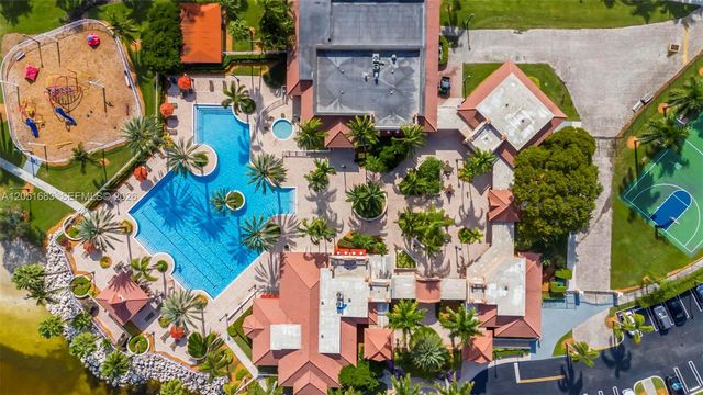4918 SW 195th Ter, Miramar, FL 33029