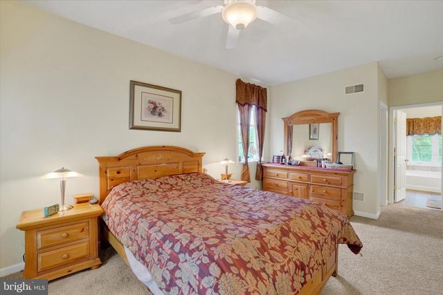 2082 WESTBURY CT, Red Lion, PA 17356