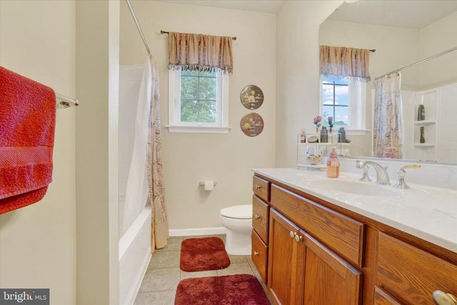 2082 WESTBURY CT, Red Lion, PA 17356