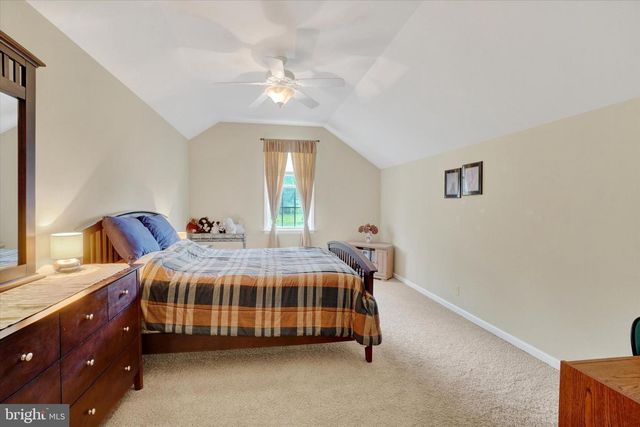2082 WESTBURY CT, Red Lion, PA 17356