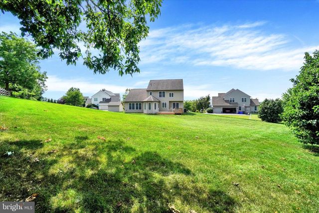 2082 WESTBURY CT, Red Lion, PA 17356