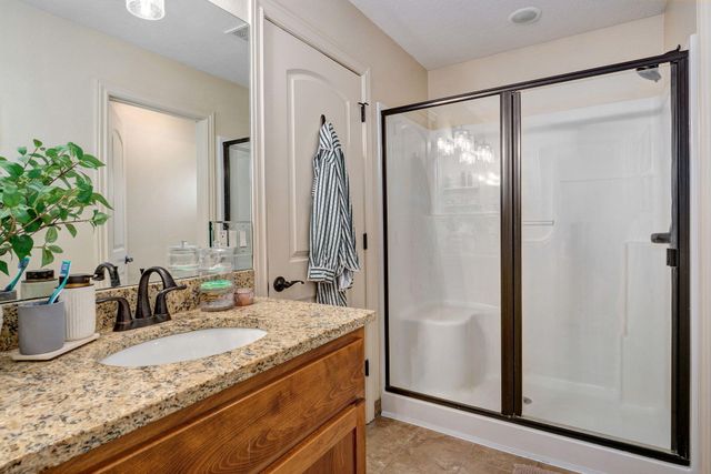 1347 S Strasbourg Avenue, Springfield, MO 65802