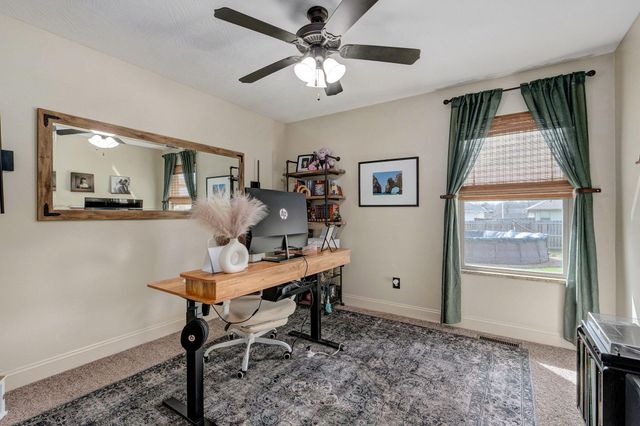 1347 S Strasbourg Avenue, Springfield, MO 65802