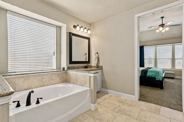 2820 Mariposa Drive, Grand Prairie, TX 75054