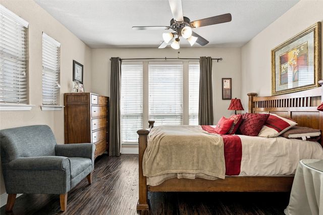 2820 Mariposa Drive, Grand Prairie, TX 75054