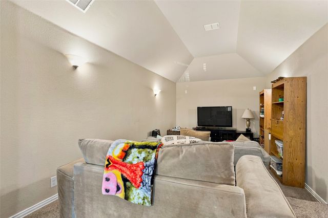 2820 Mariposa Drive, Grand Prairie, TX 75054